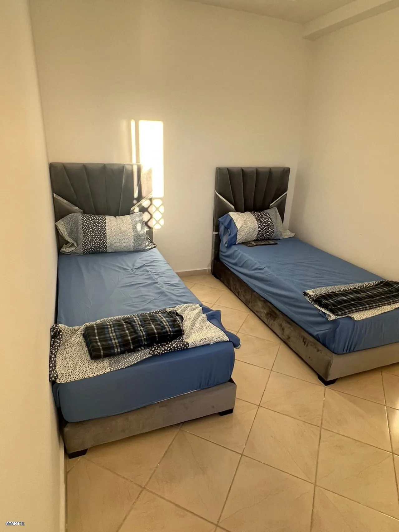 Appartement à louer à M’diq, 1er étage, mensuel