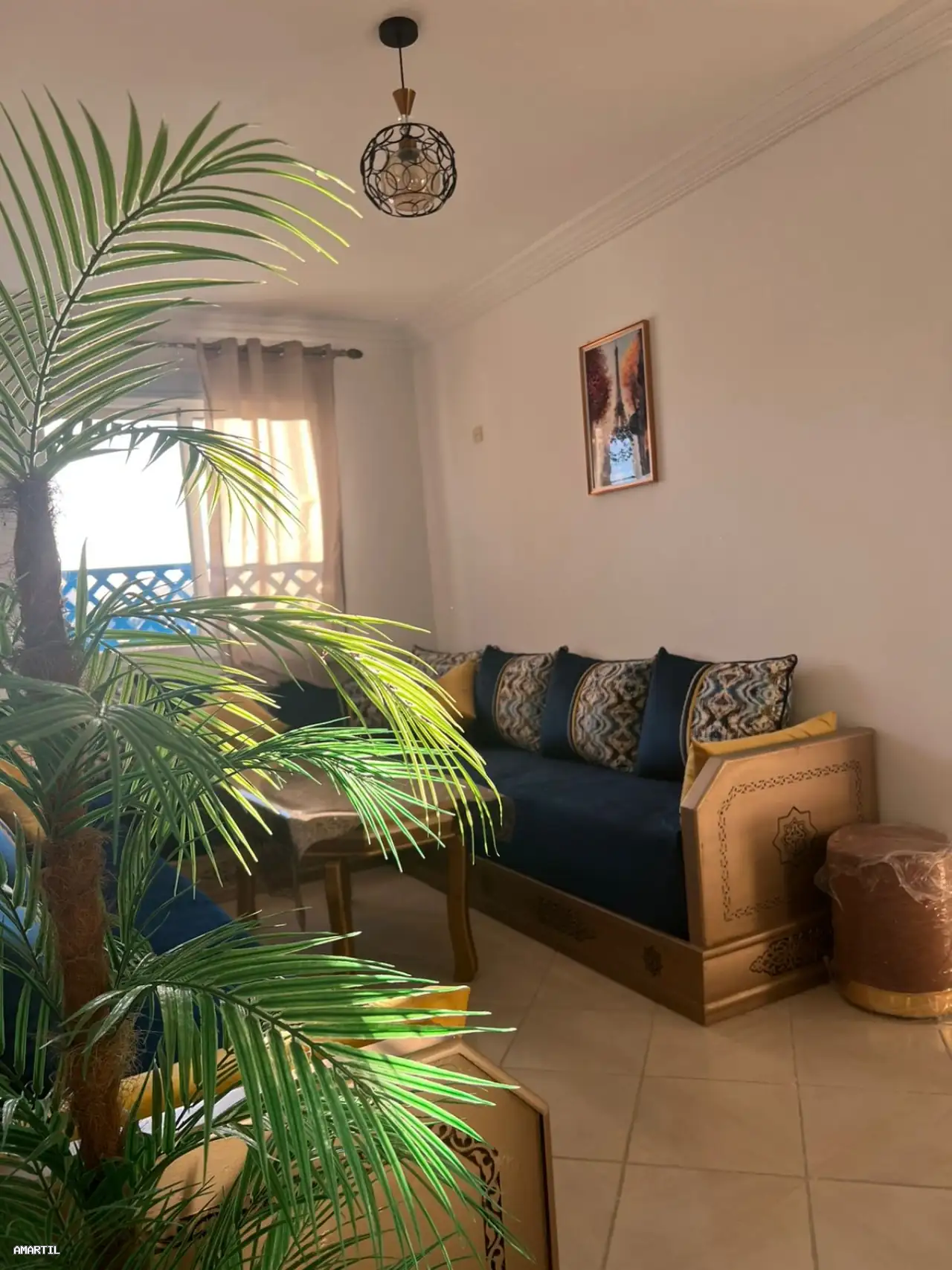 Appartement à louer à M’diq, 1er étage, mensuel