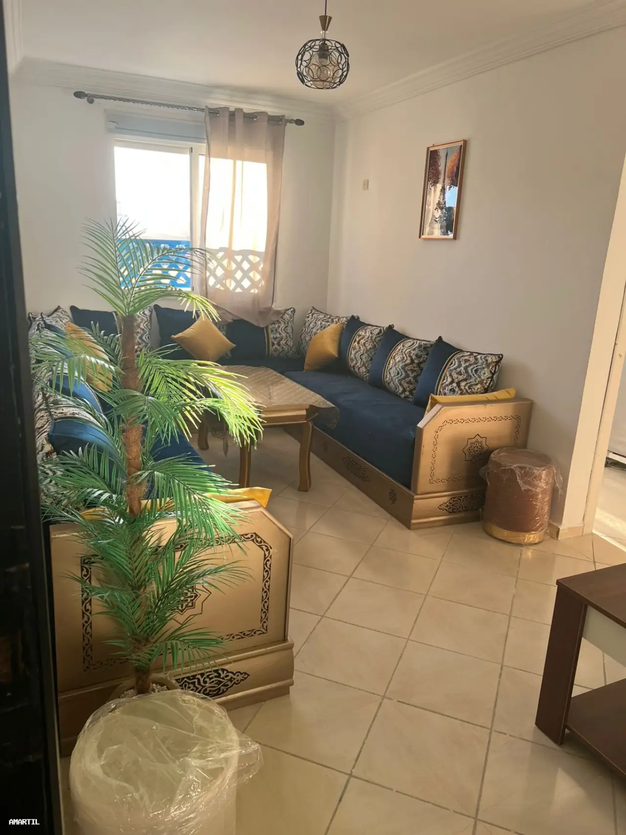 Appartement à louer à M’diq, 1er étage, mensuel